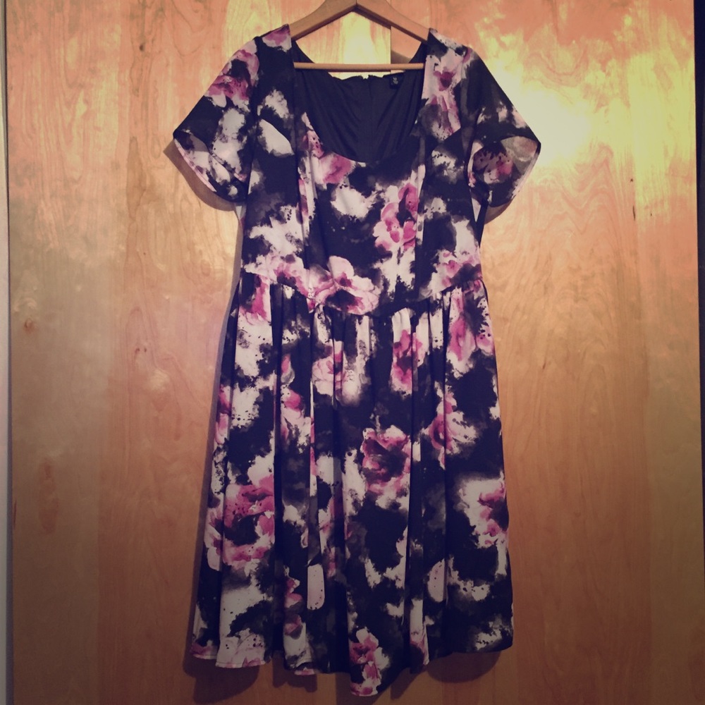 Cute Rose Print Torrid Dress